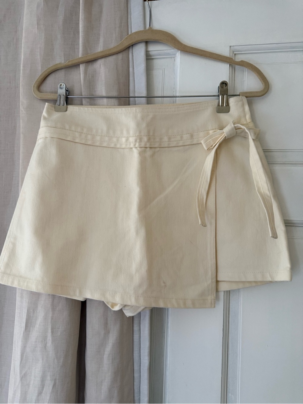 Zara Cream Wrap-Front Tie-Waist Skort – Size M – NWOT